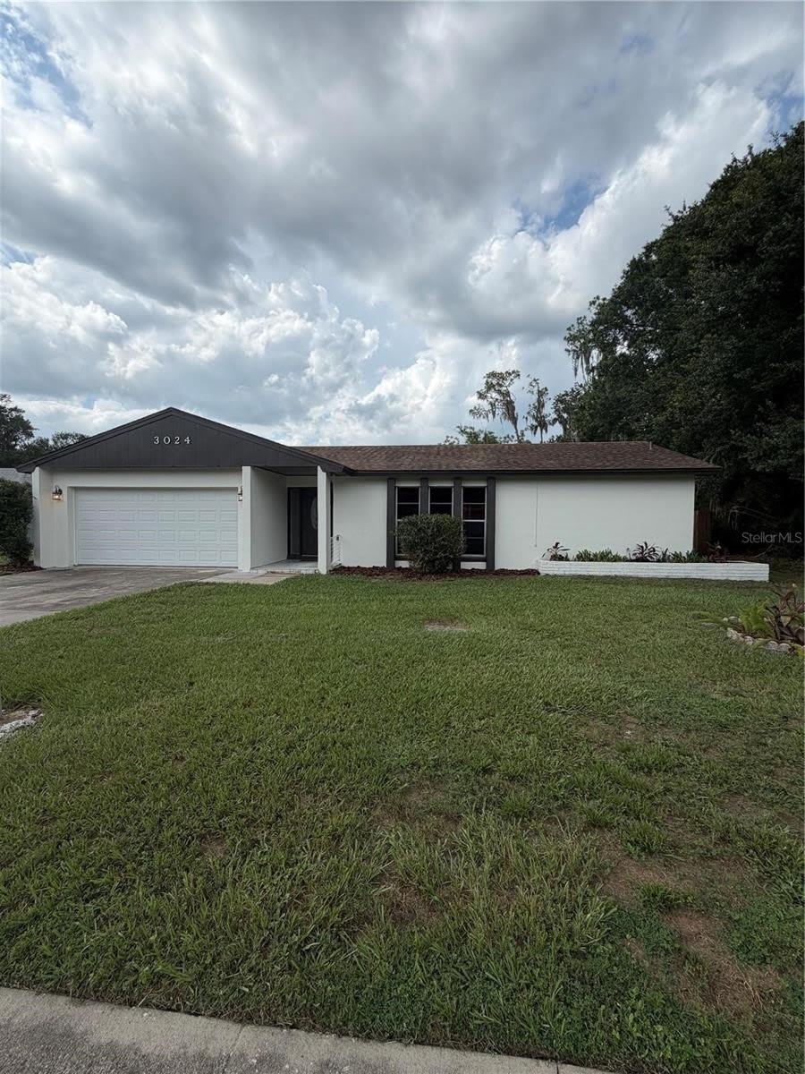 3024 BLOWN FEATHER Lane – photo 1