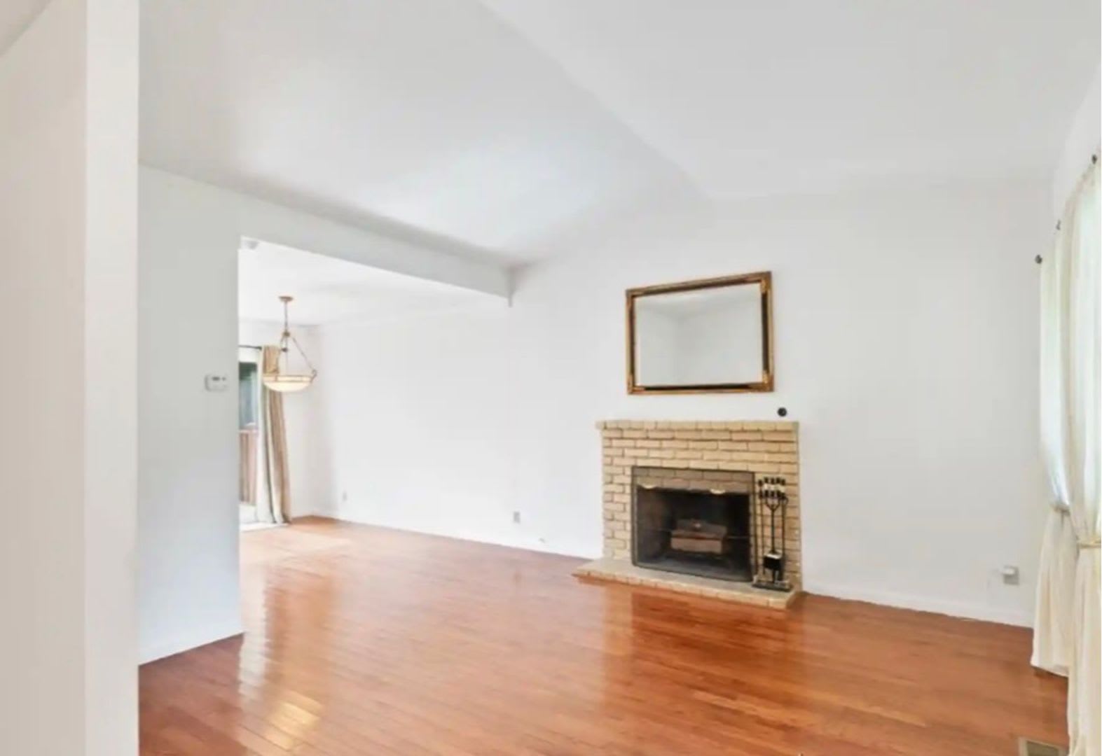 Stunning El Sobrante Hillside Home With Sweeping Views Expansive Deck Generous Yard – photo 3