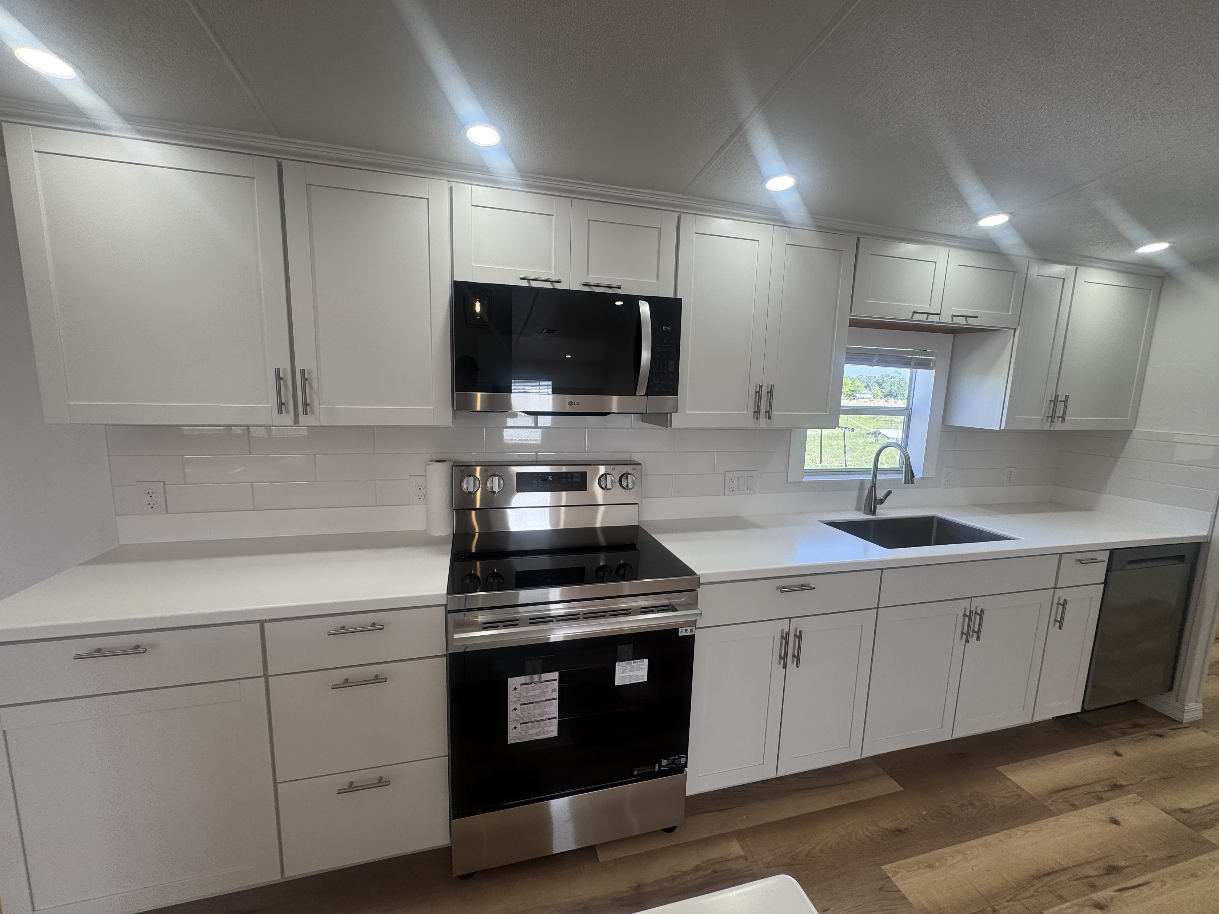 21621 Keene Rd – photo 3