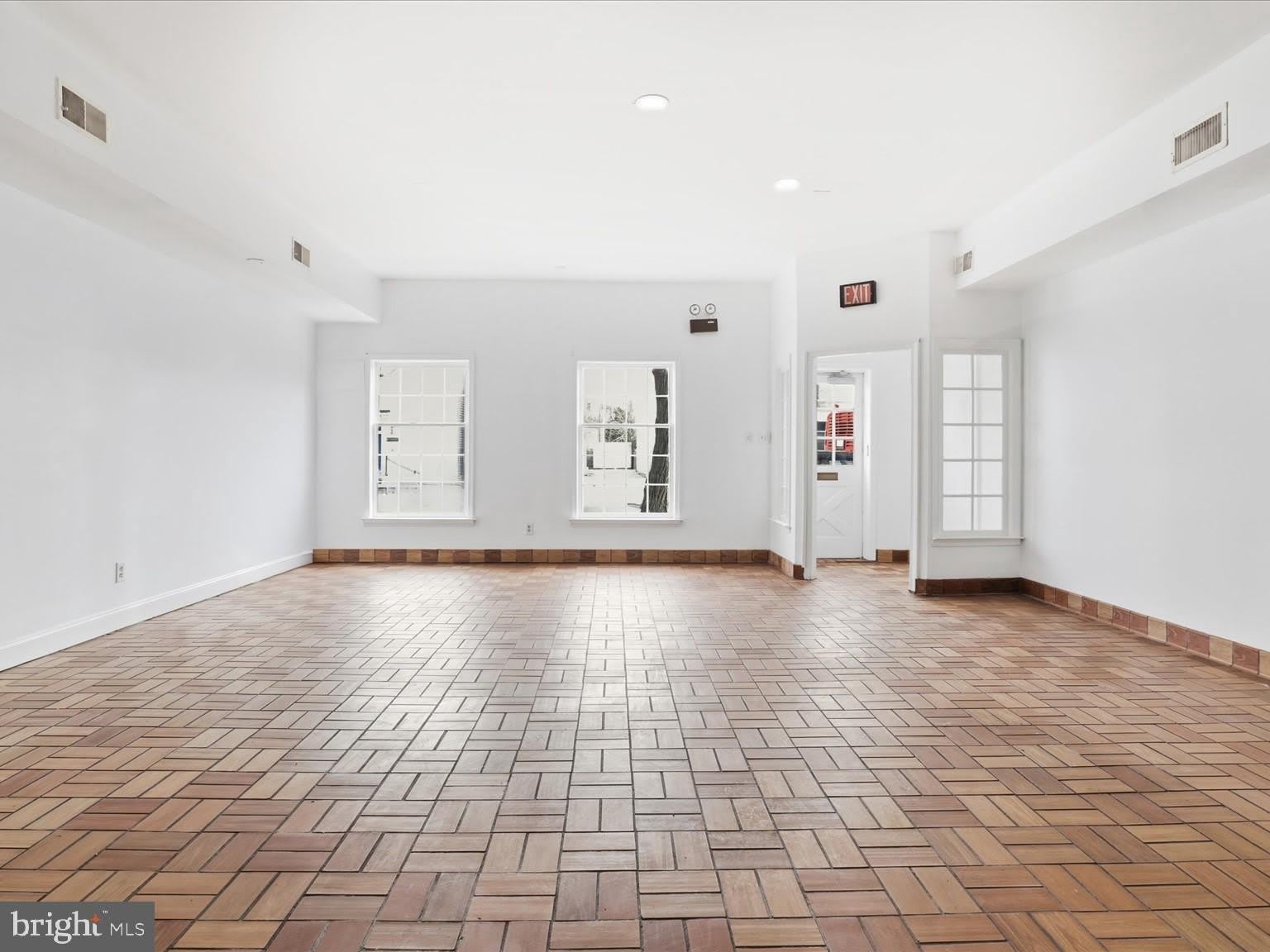 623 S WASHINGTON Street – photo 4