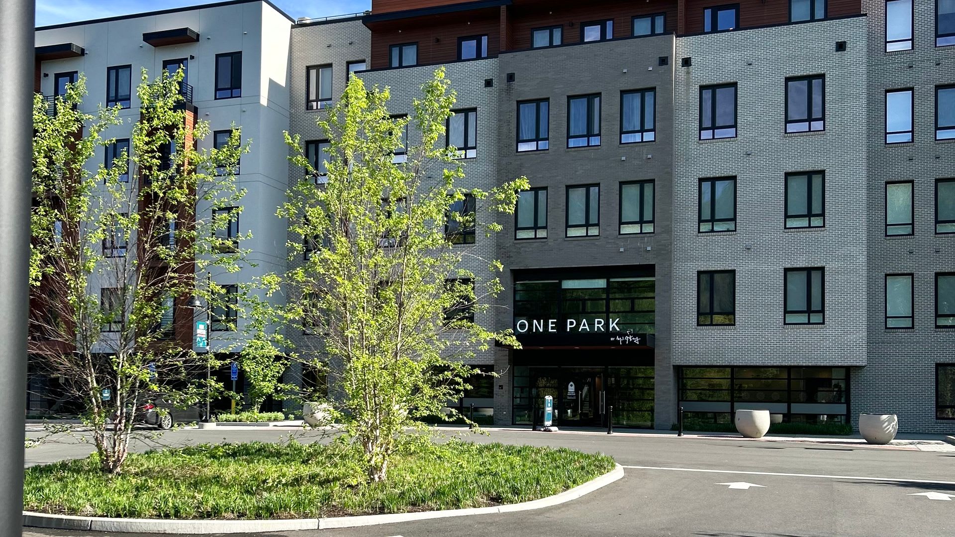 One Park – photo 1