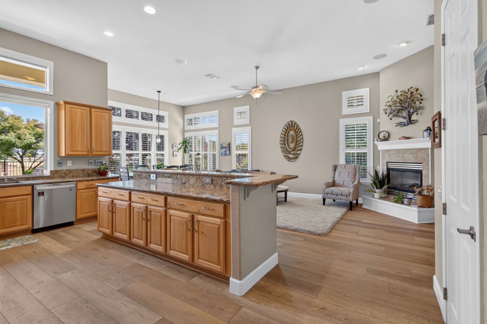Stunning Lincoln Hills Home In Sun City Del Webb – photo 4