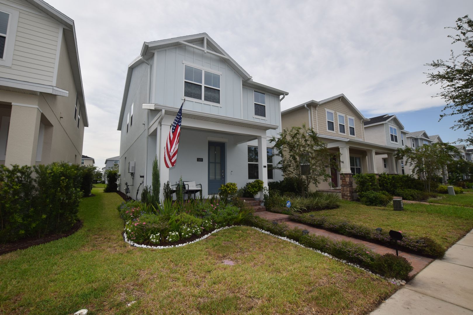 This Charming 3 Bedroom 2 5 Bath Single Family Home For Rent At 2488 Cedar Rose St Apopka Fl 32712 This House Has A Range Refrigerator D W Disposal Central A C Washer Dryer – photo 1