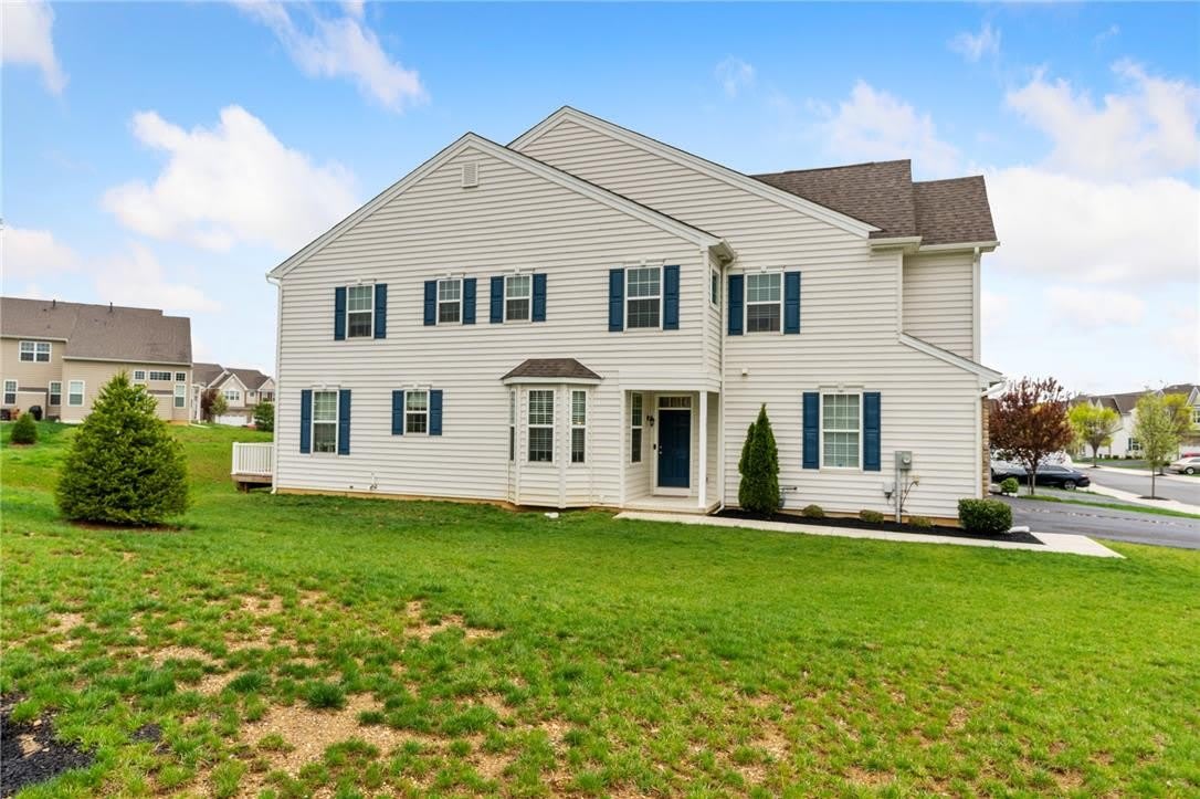 301 Redclover Lane – photo 3