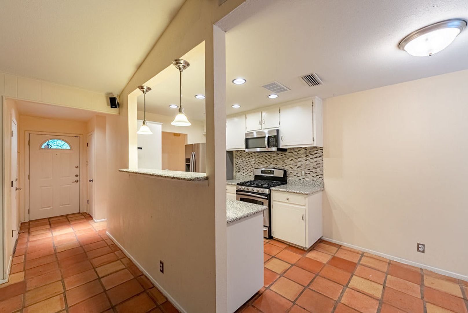 Charming 3 bed, 2 bath home in Mesa Park neighborhood! – photo 4