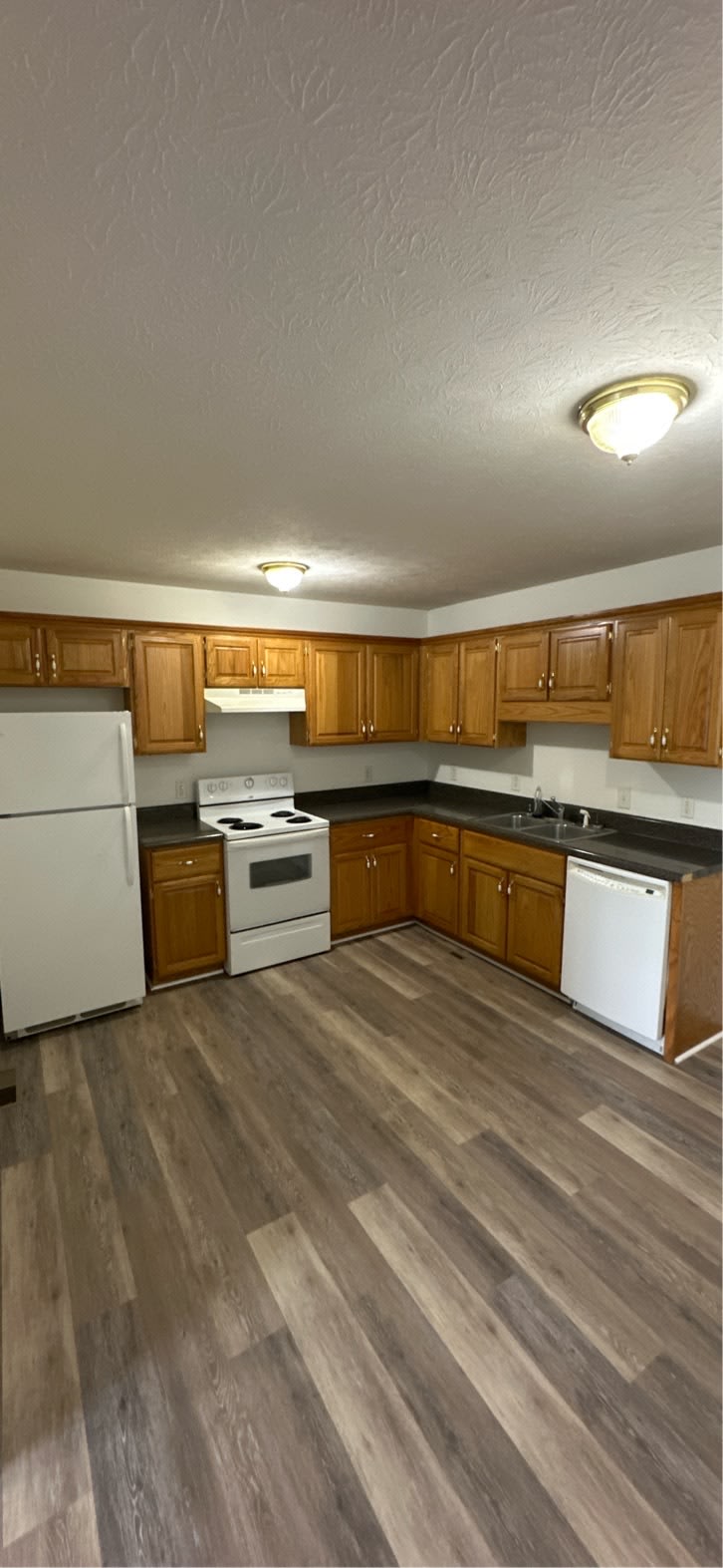 200 Glendale Avenue – photo 2