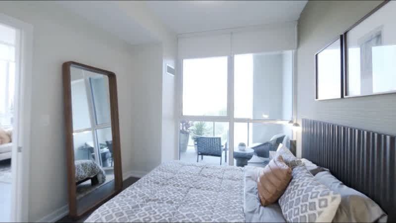 740 N Hudson Ave – photo 4