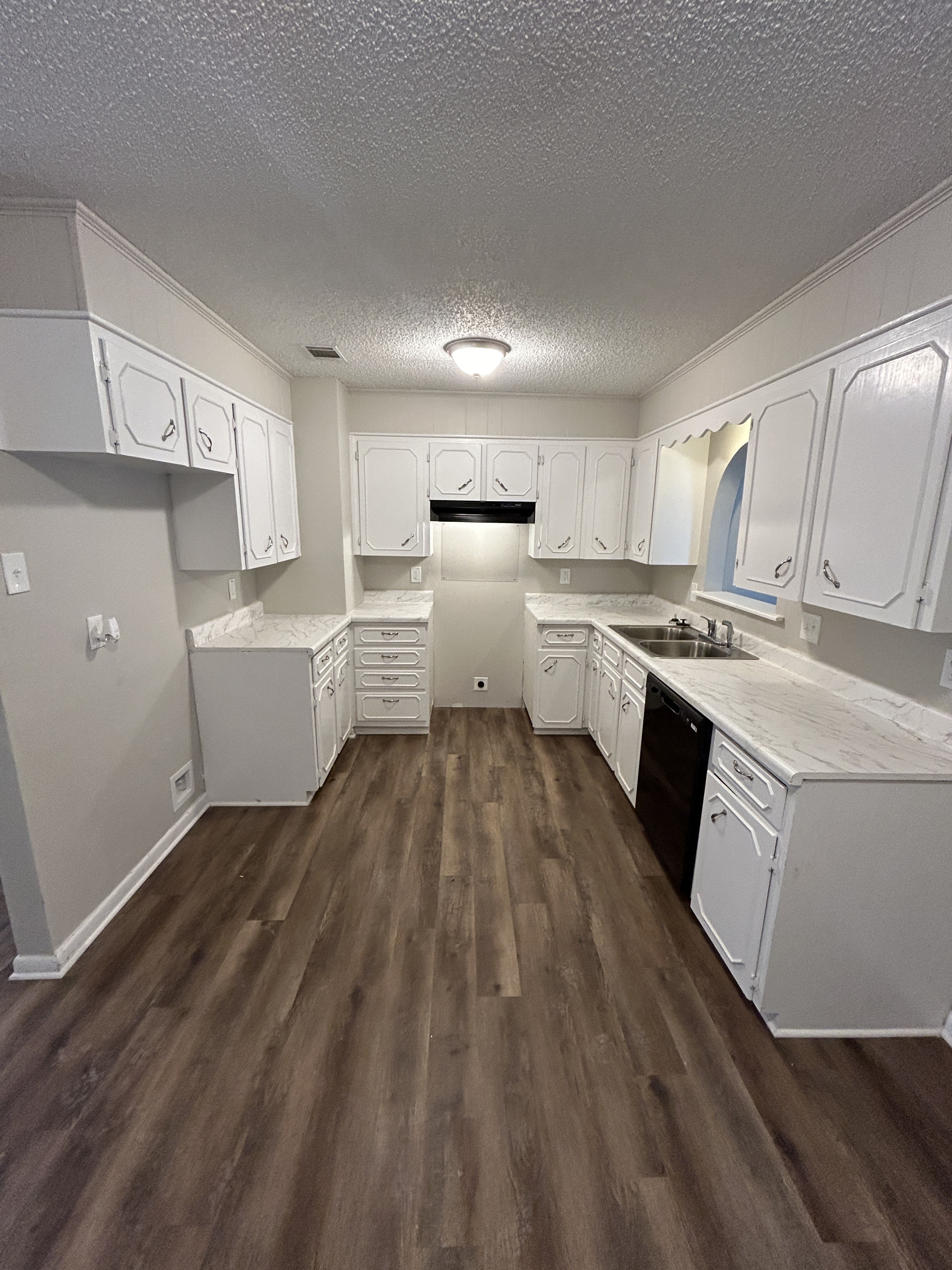 205 Timberline Dr – photo 3