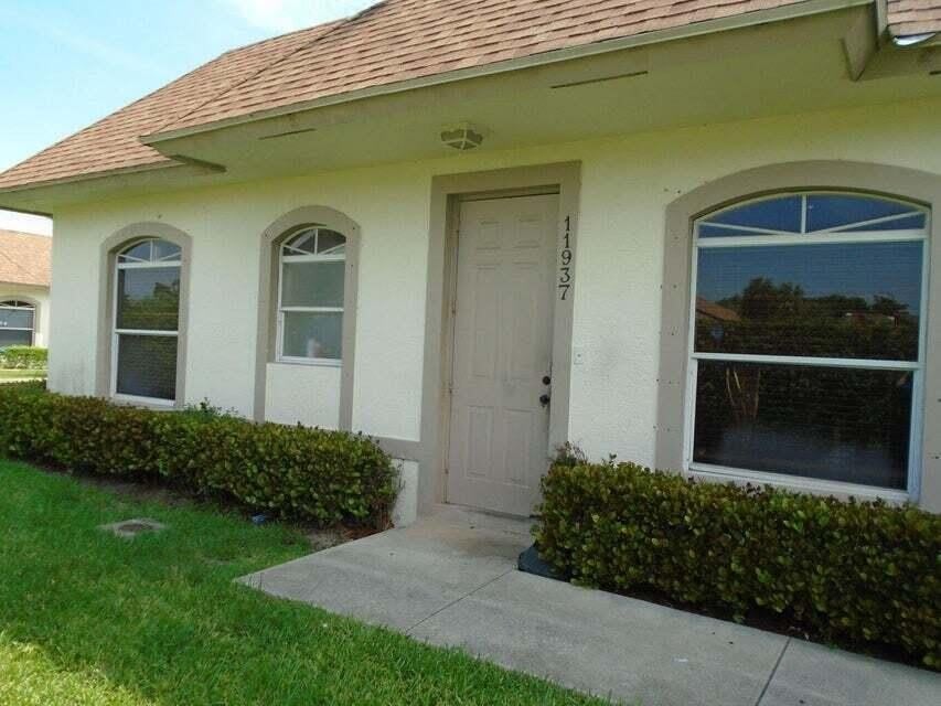 11937 Sturbridge Lane – photo 2