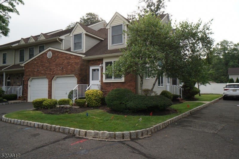 675 Raritan Rd – photo 2