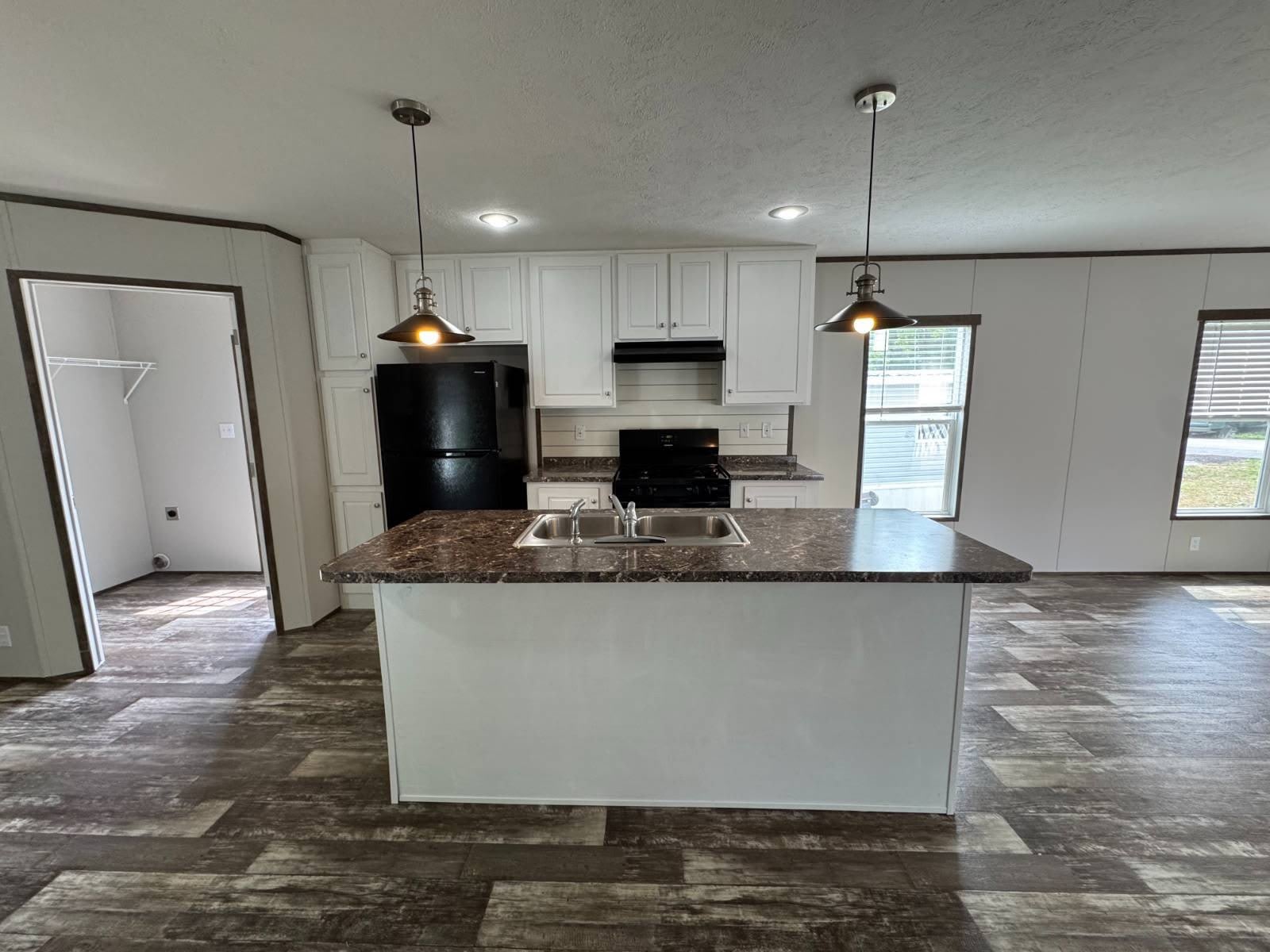 242 Wallingford Drive – photo 4