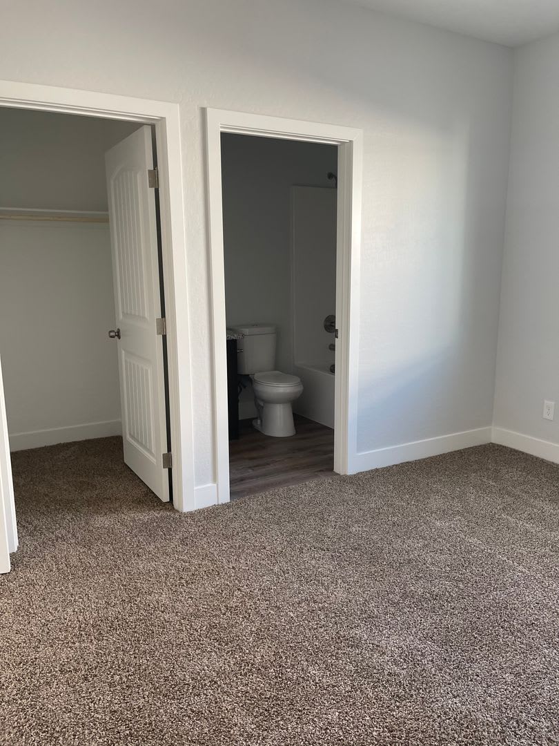 2 Bedroom in Pahrump – photo 5