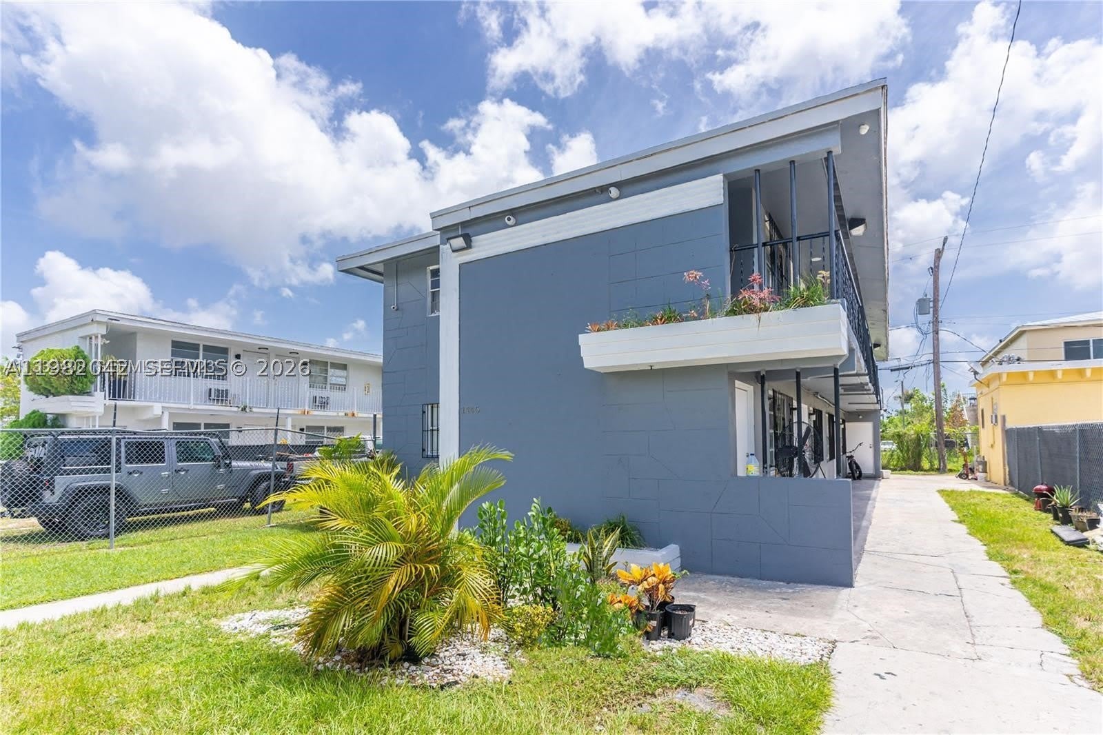 1445 NW 2nd Ave – photo 2