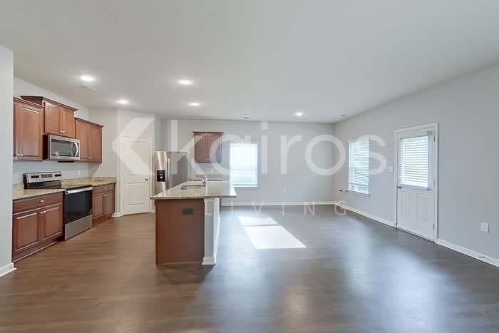 1044 Pilgrim Lane – photo 5