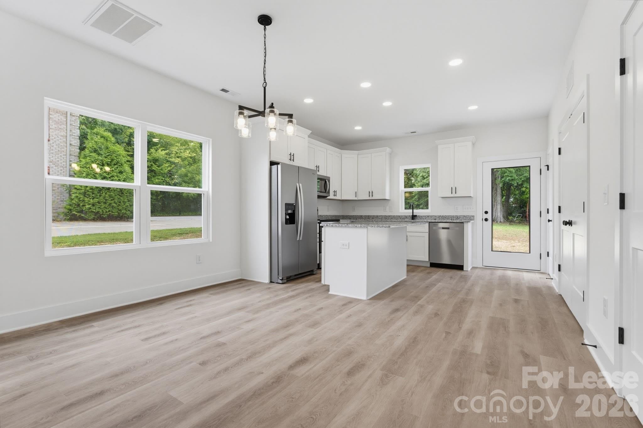 104 Maple Avenue NW – photo 4