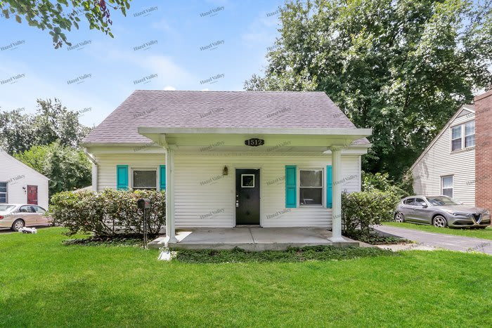 1512 Sharon Drive – photo 1