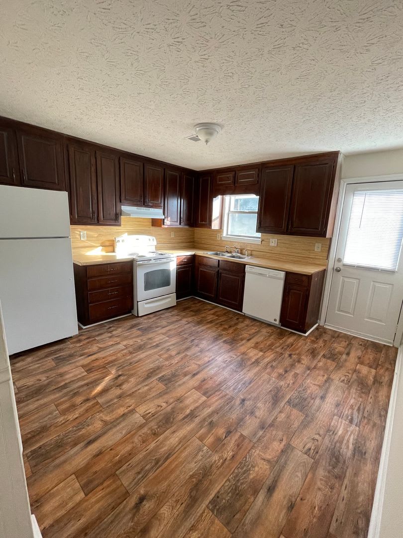 8846 West Hills – photo 5