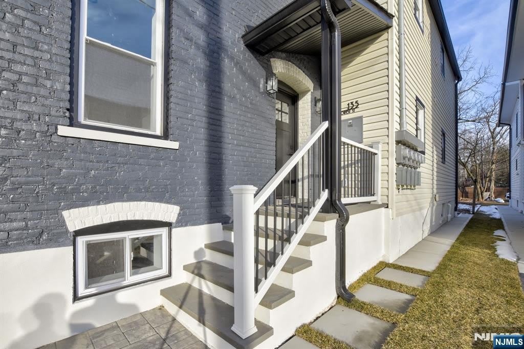 135 Forest Street – photo 3