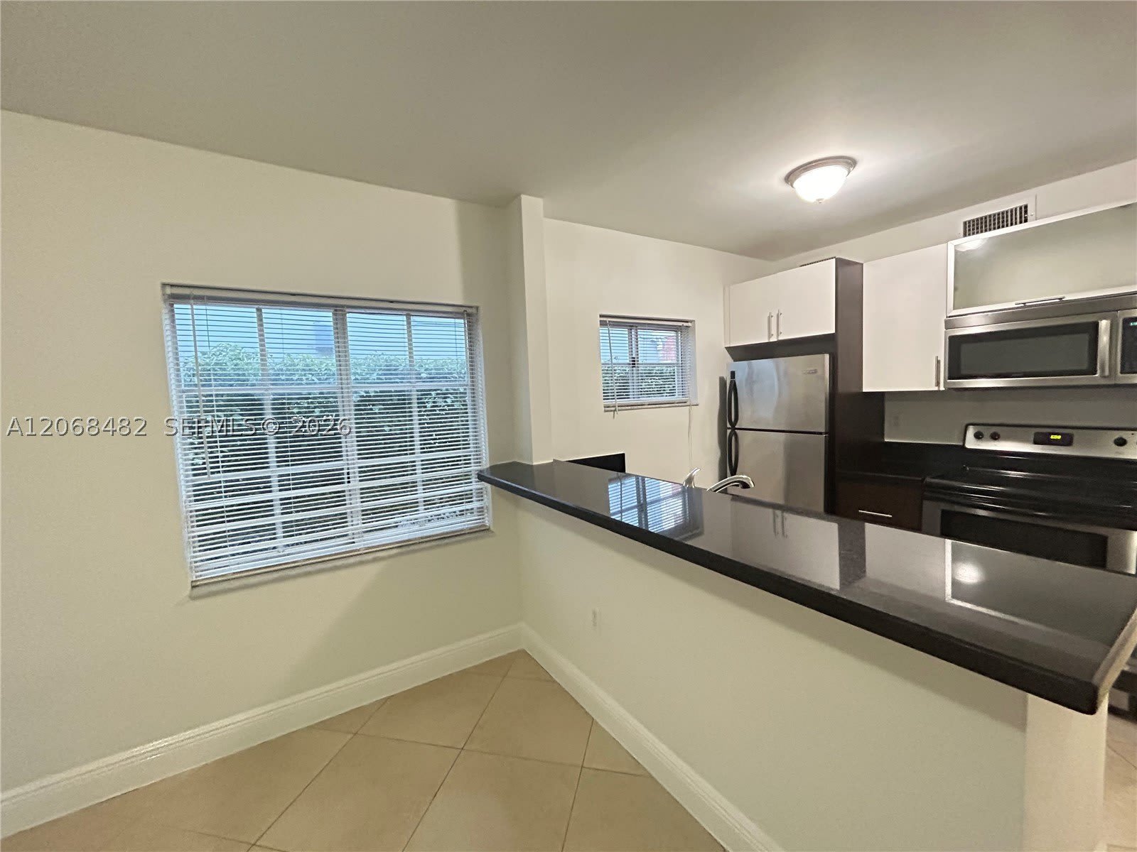 1034 Lenox Ave – photo 4