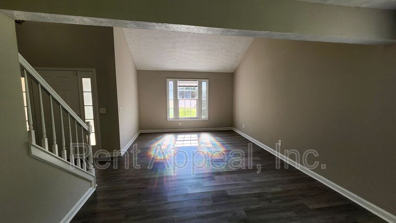 4934 Aylesbury Way – photo 3