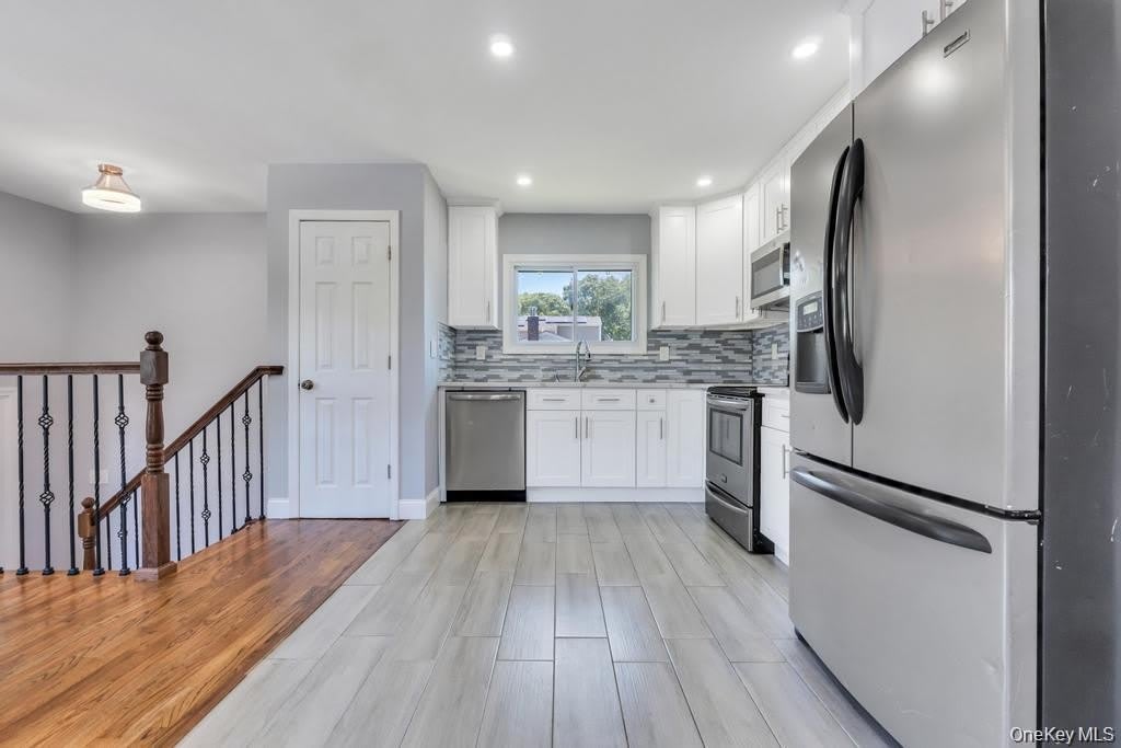 220 Adirondack Drive – photo 3