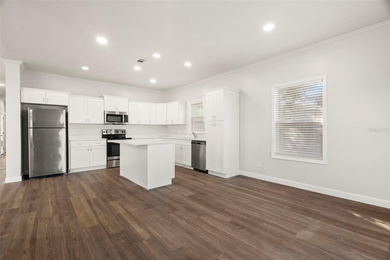 4352 9TH Avenue S – photo 5