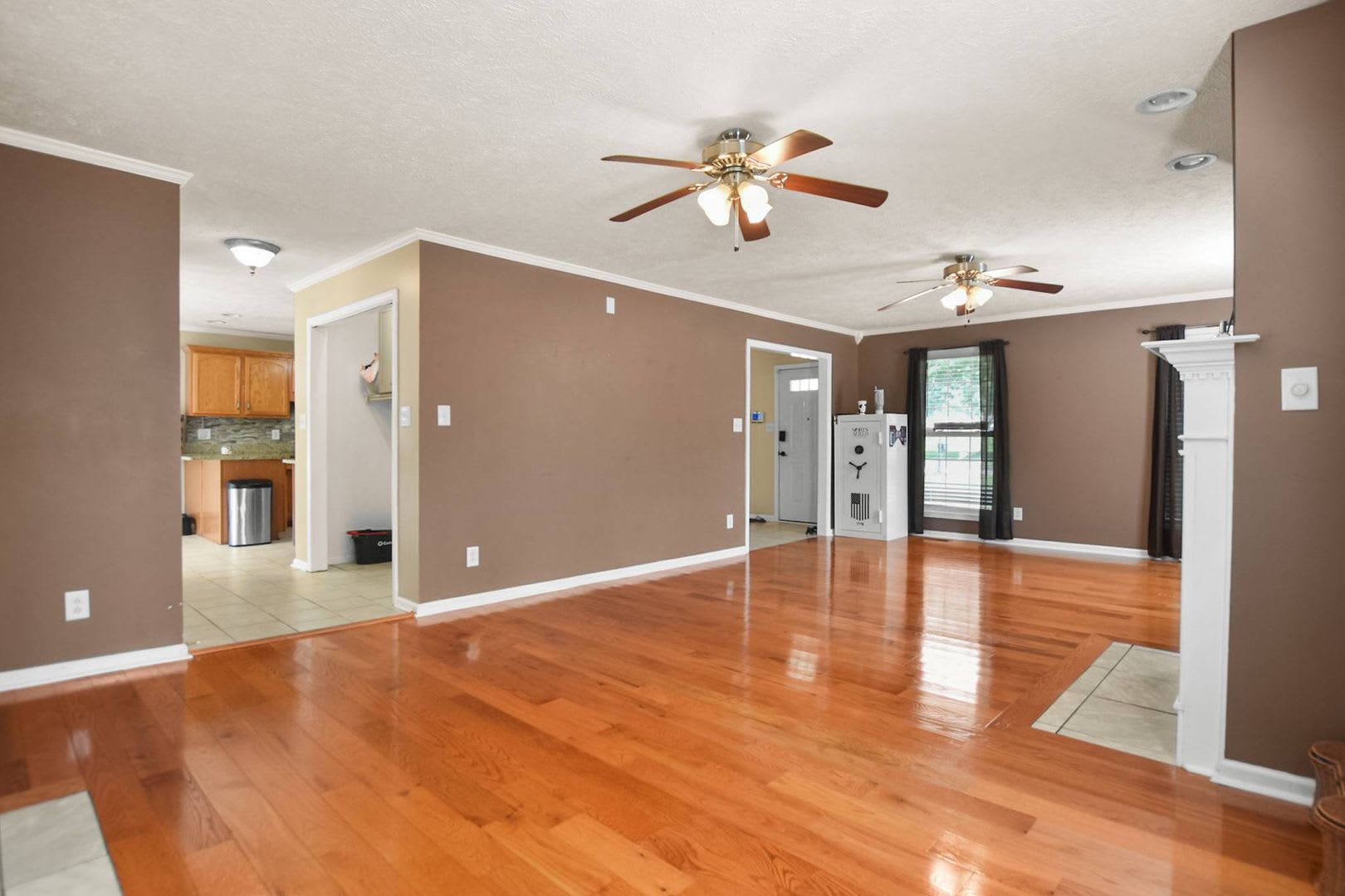 Pet Friendly Three Bedroom – photo 4