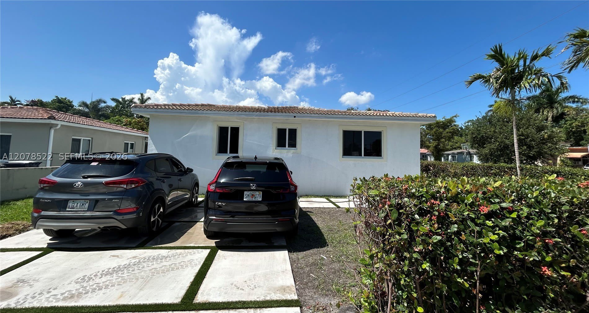 580 Lee Dr – photo 3