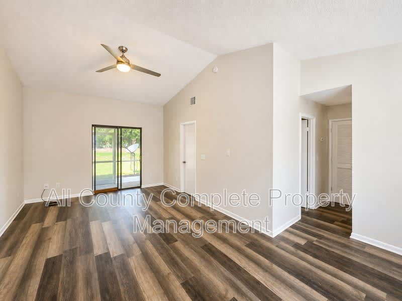 8322 Derbyshire Pl – photo 3