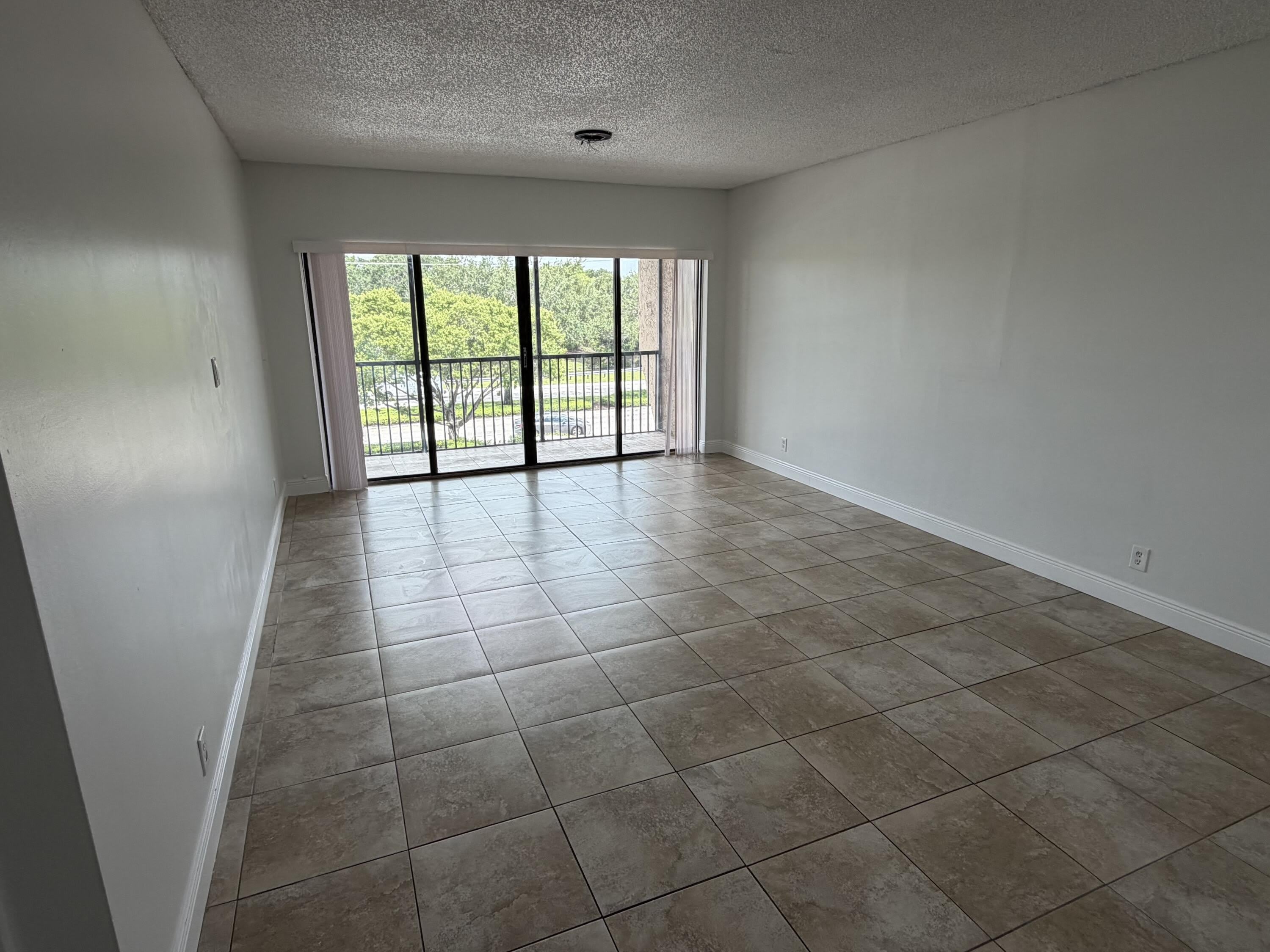 2500 CORAL SPRINGS Drive – photo 2