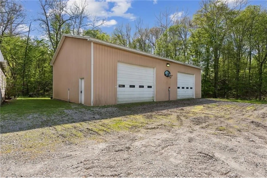114 Jefferson Drive – photo 2
