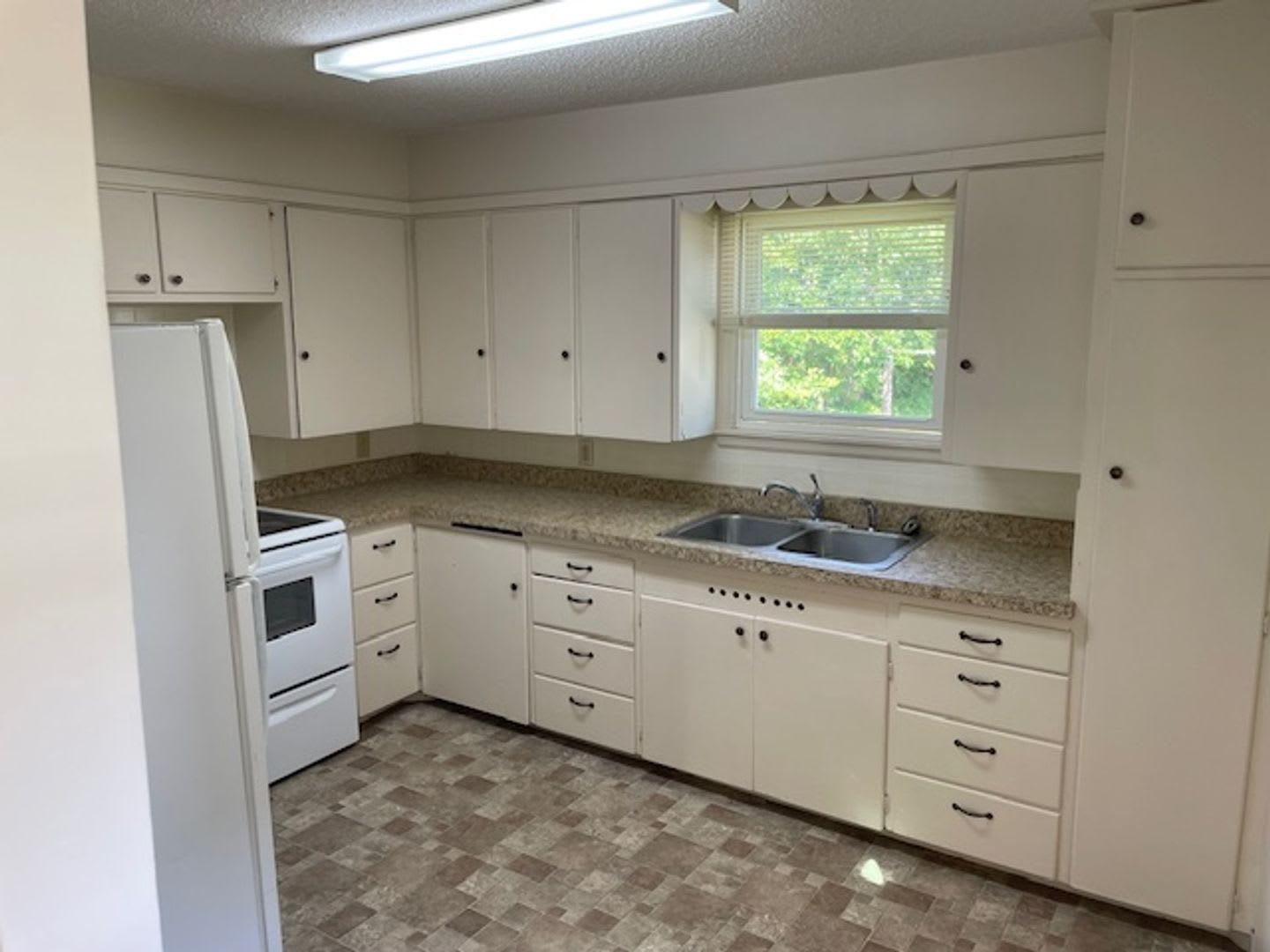 Spacious 4 Bedroom House – photo 5