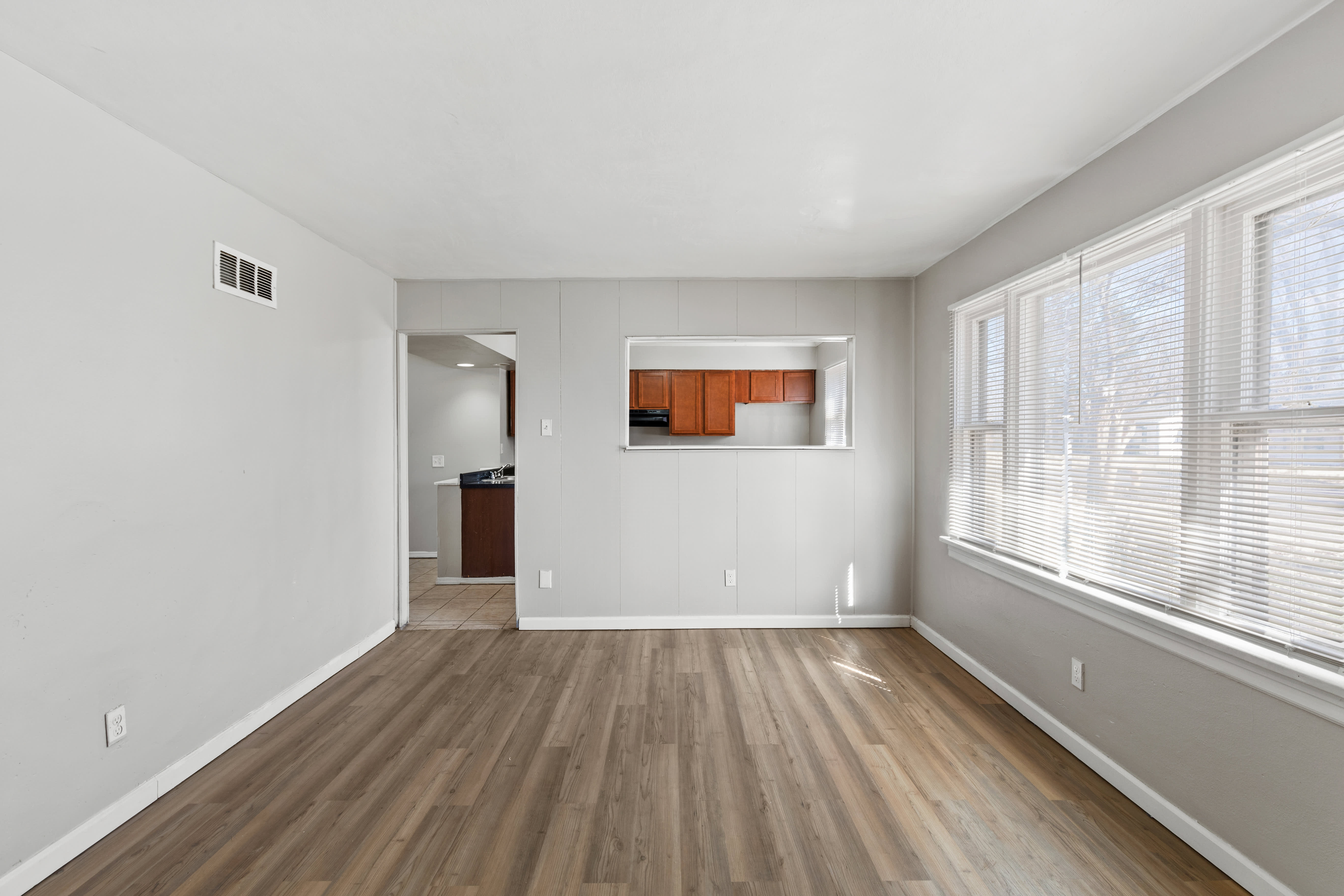 1631 Nemnich Ave – photo 5