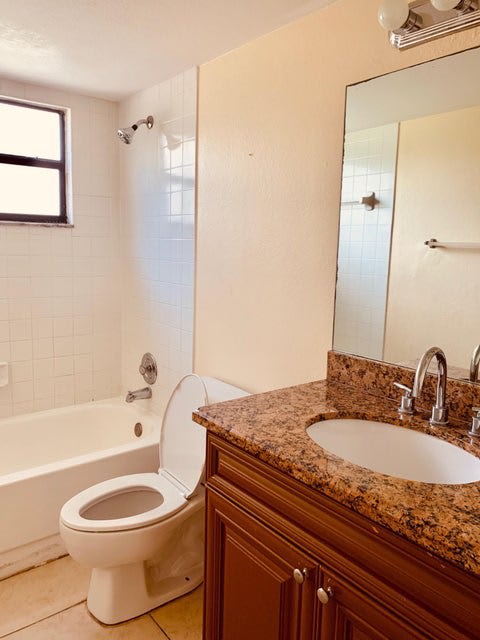 1566 Lake Crystal Drive – photo 5