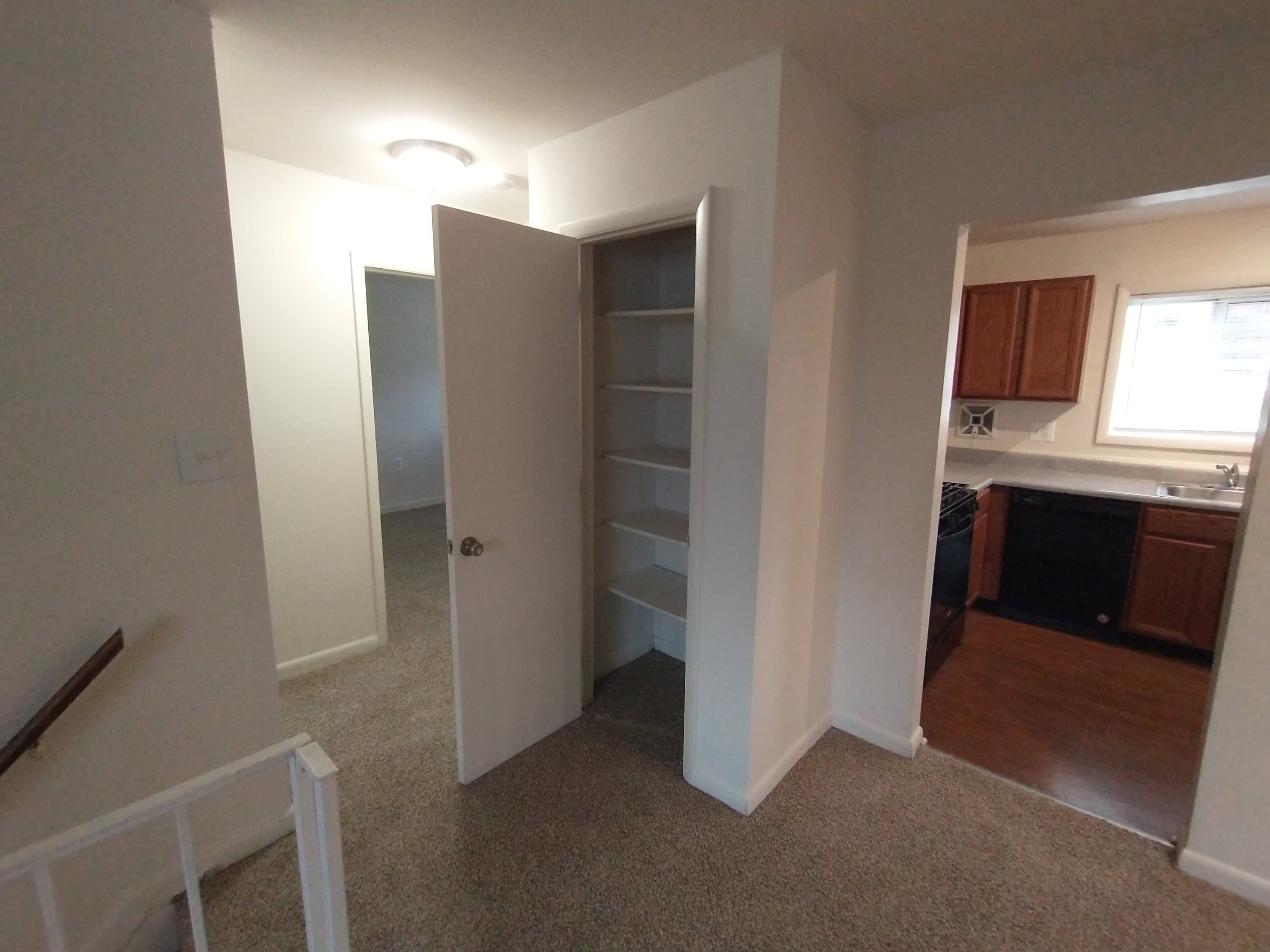 6116 Northwood Driveapt B – photo 3