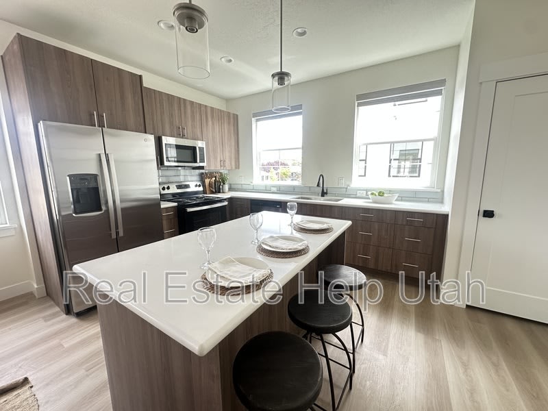7846 S Holden Street – photo 1