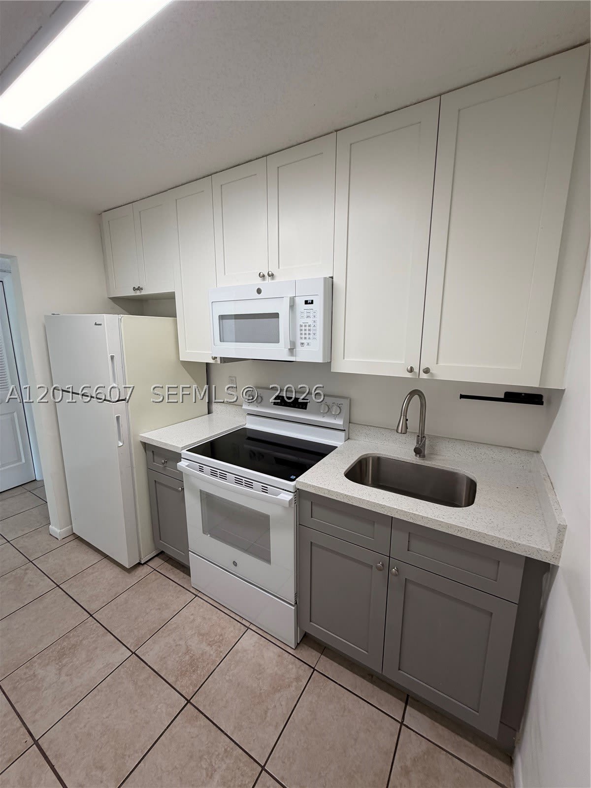 6990 NW 186th St – photo 2