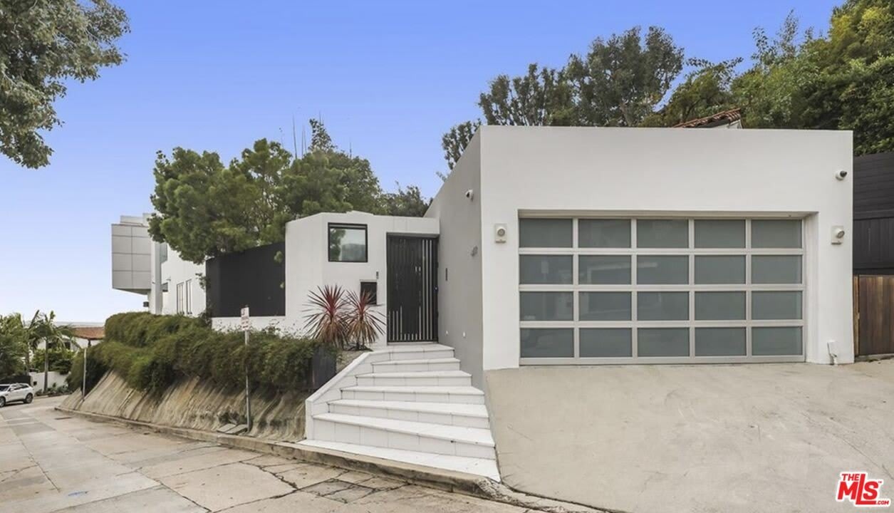 1377 Miller Pl – photo 3