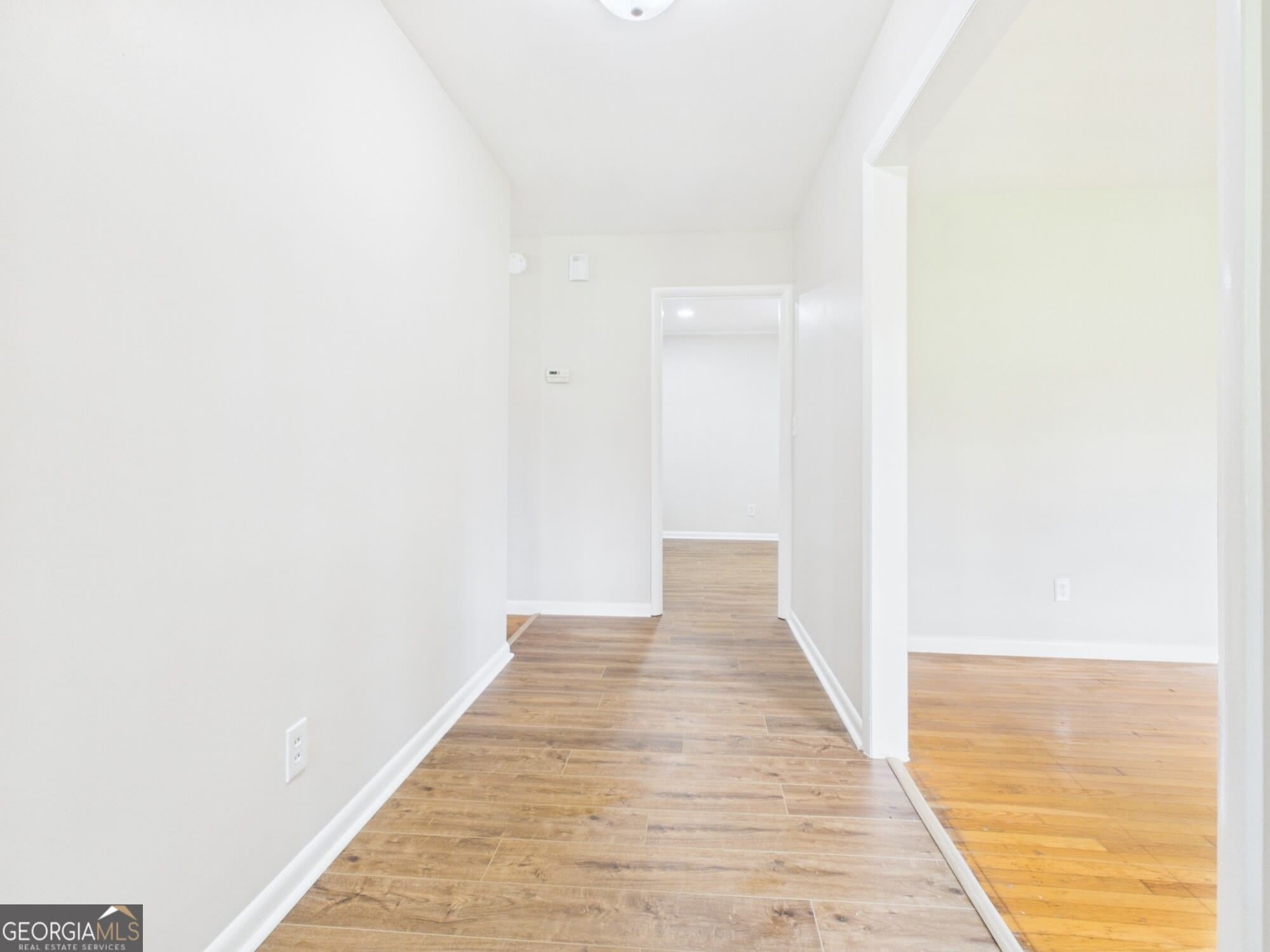 1881 Tanglewood Road – photo 2
