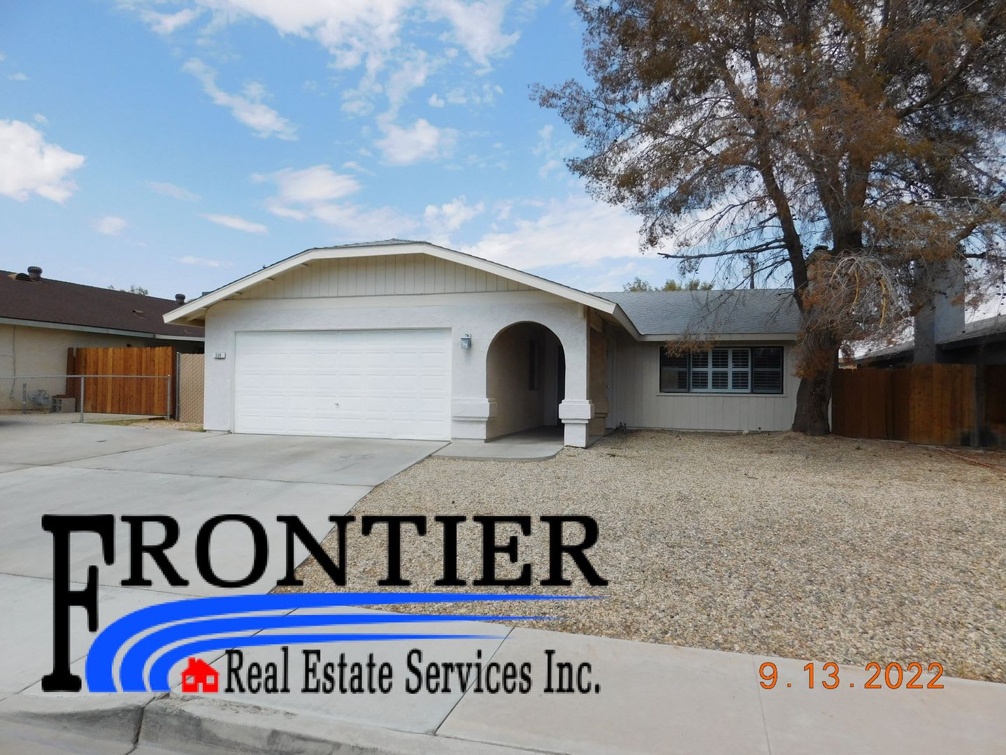Charming 3 Bedroom Home With Garage Appliances Included In Ridgecrest – photo 1