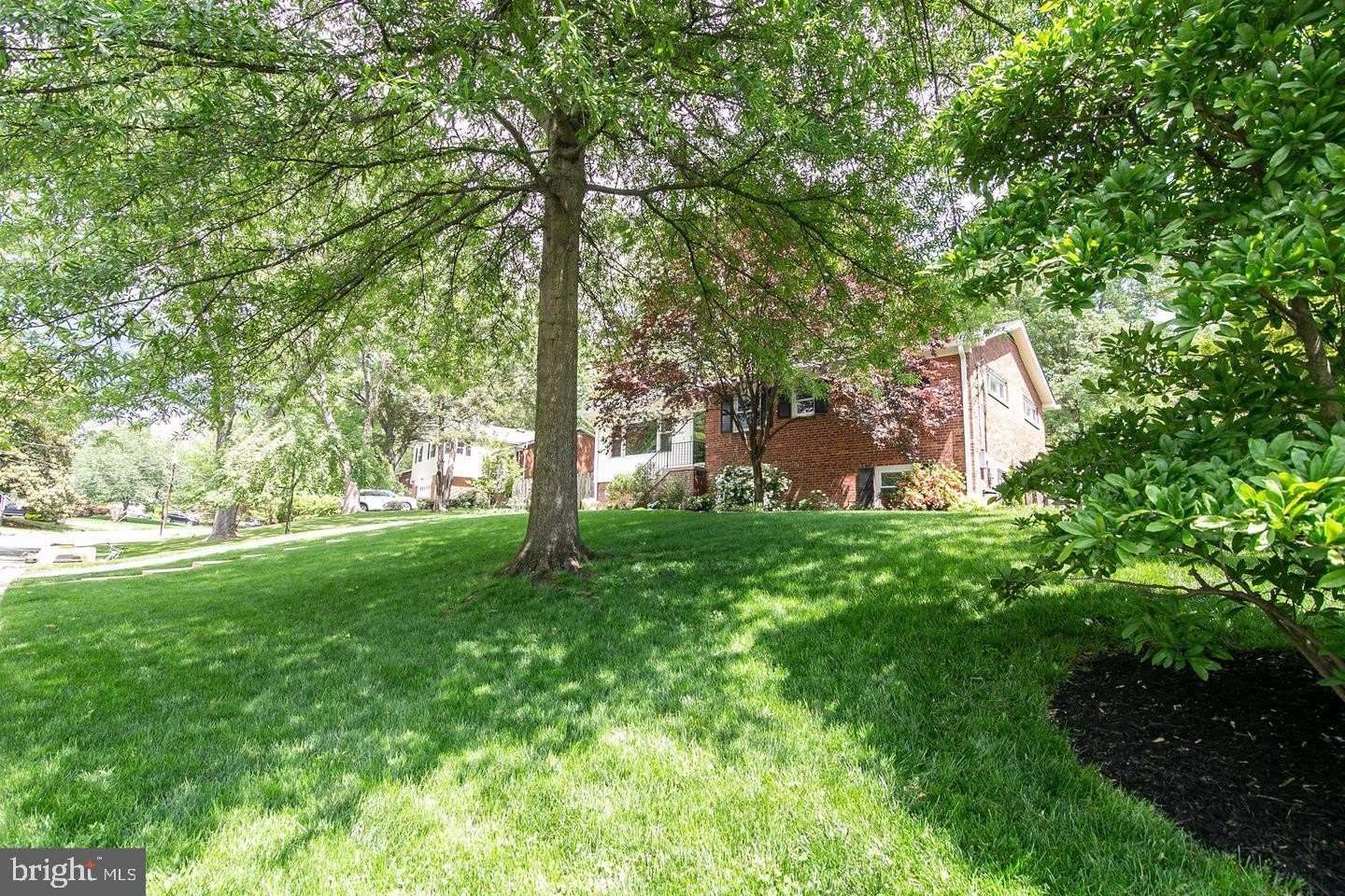 8411 MOREY Lane – photo 2