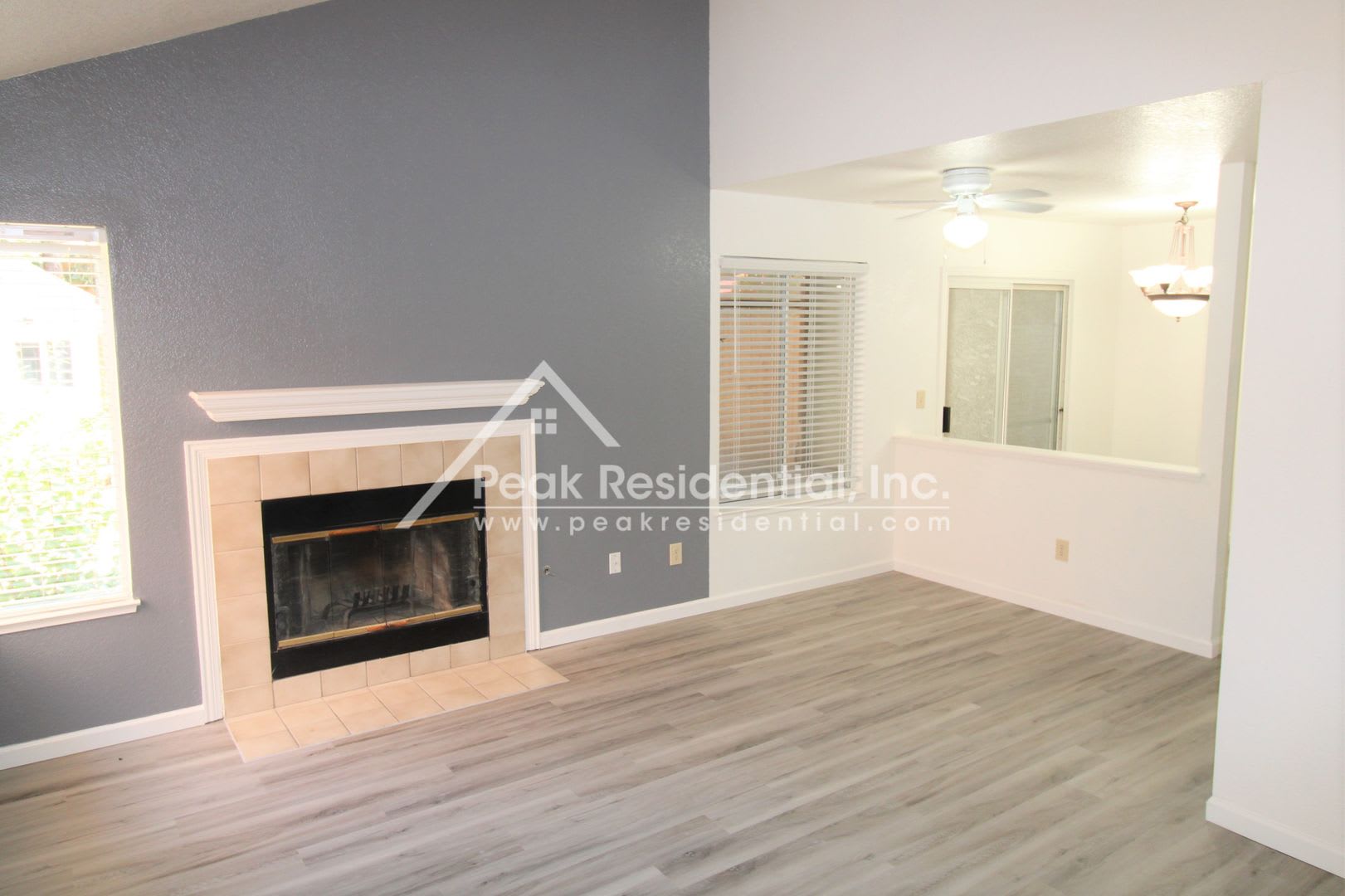 Updated 3bd/2.5ba West Sacramento Home with 2 Car Garage – photo 4
