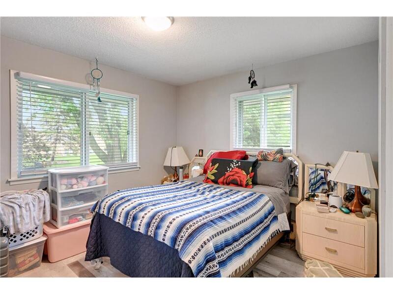 1659 10th Ave – photo 2
