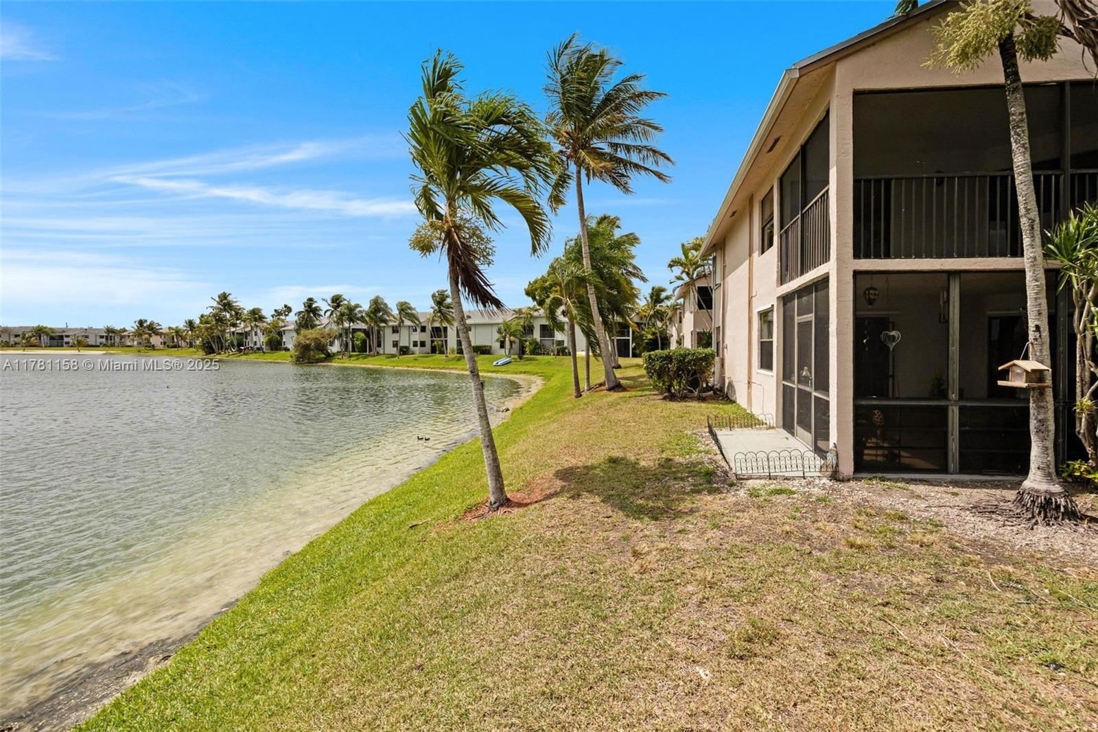 800 Independence Drive – photo 3