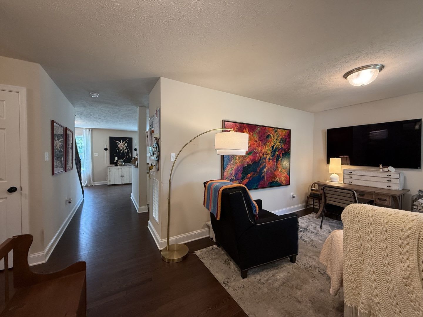 Four Bedroom Home 2 Miles to Campus! – photo 4