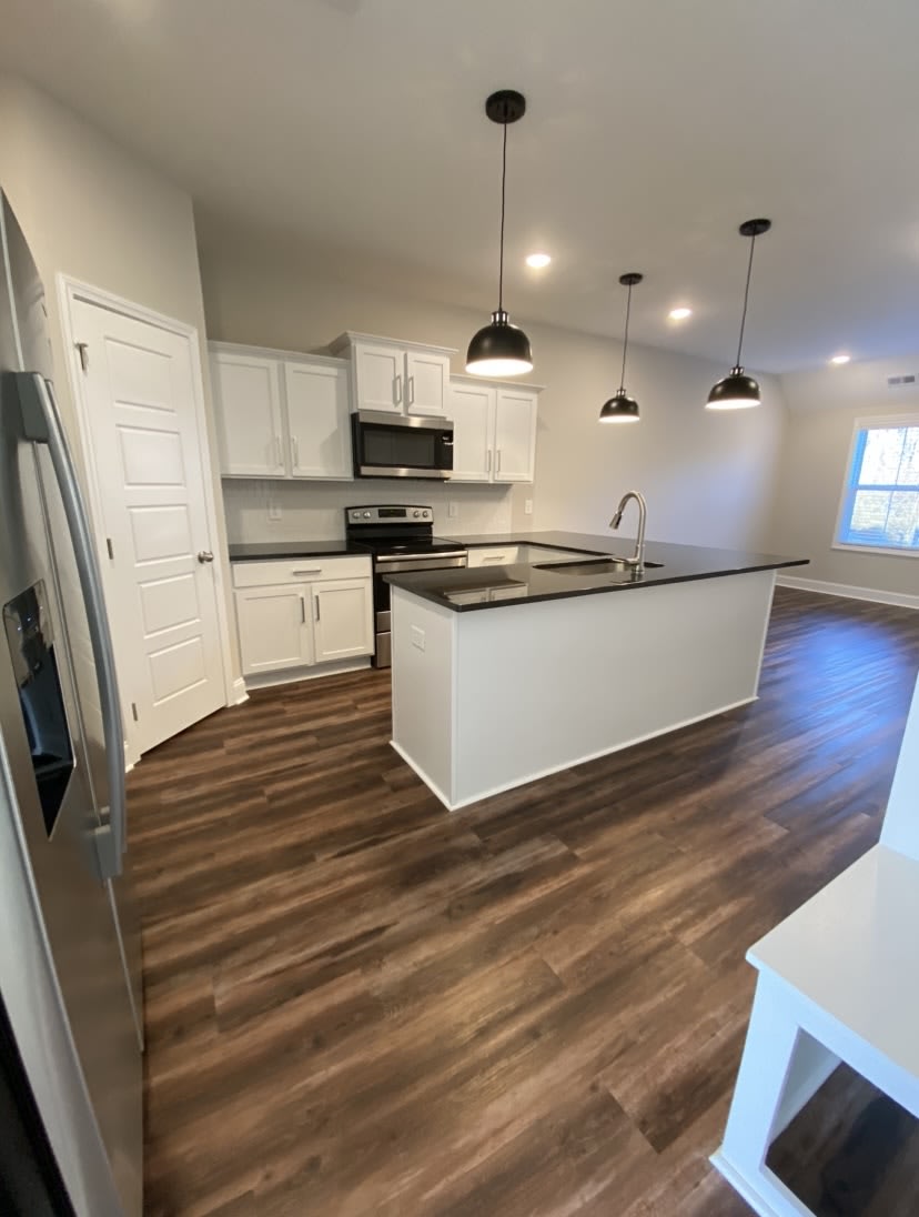 1035 Glenkirk Drive – photo 3