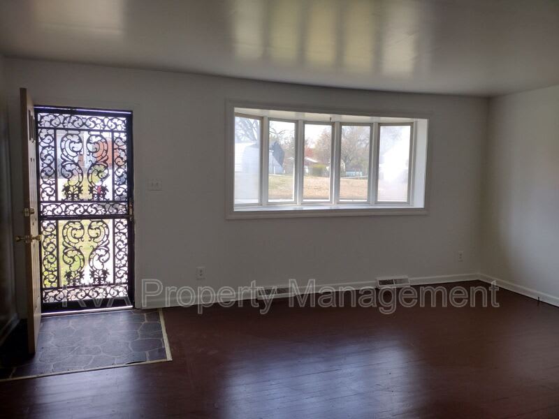 1311 Beazley Street – photo 2