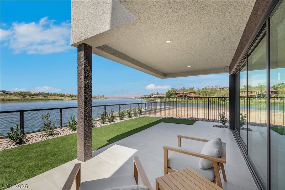 66 Lakefront Drive – photo 3