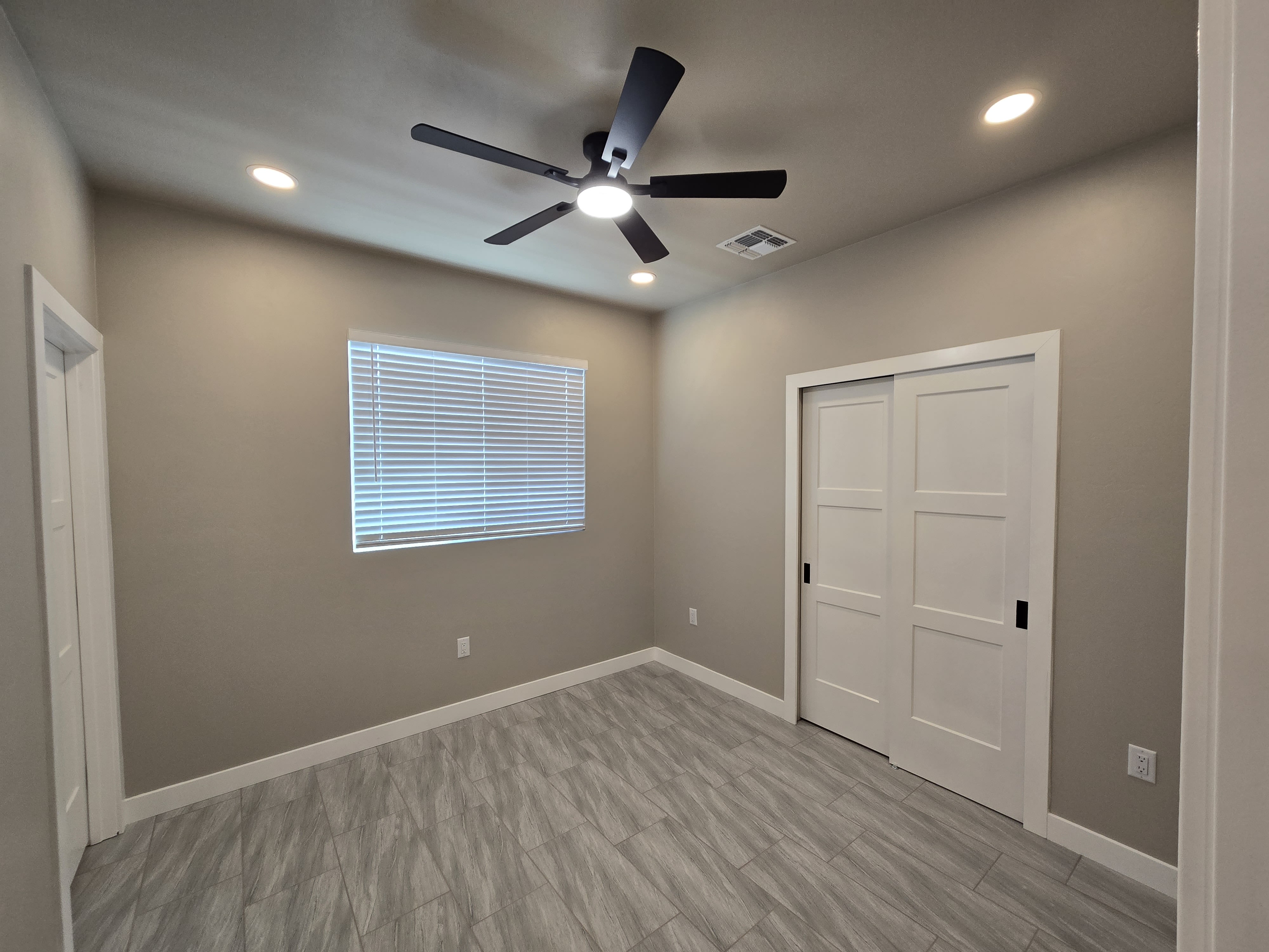 1325 West Speedway Boulevard – photo 4