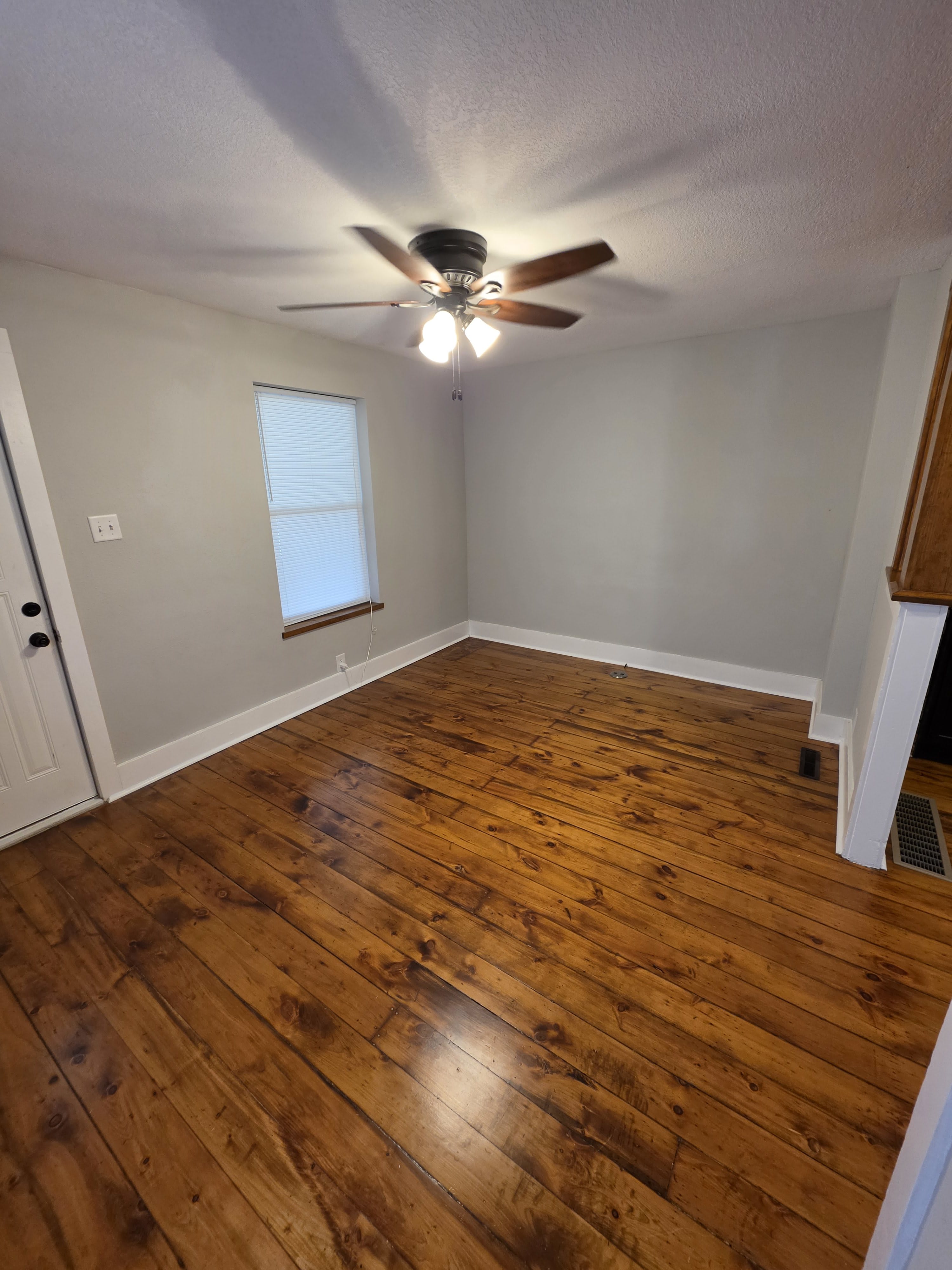603 East 8th Street South – photo 5